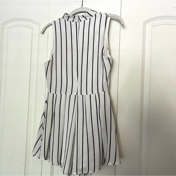 LF Striped Romper - Picture 4 of 6